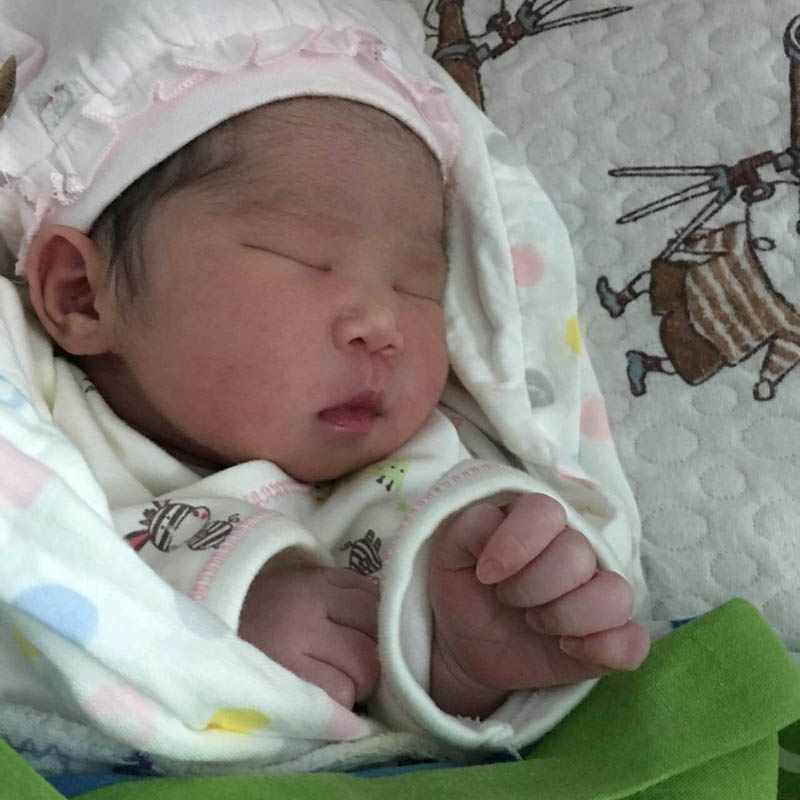 lili`s CL baby from china say hello to everyone Attachments : 1930911070_tFJ2aIwg_mmexport1468039772012.jpg