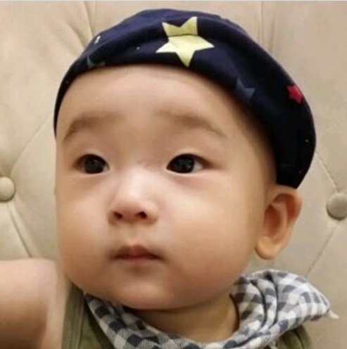 Kim Dae Yong -- CL baby from korea Attachments : 1930911070_w2iqNVmZ_EAB980ED839CEC96912.jpg